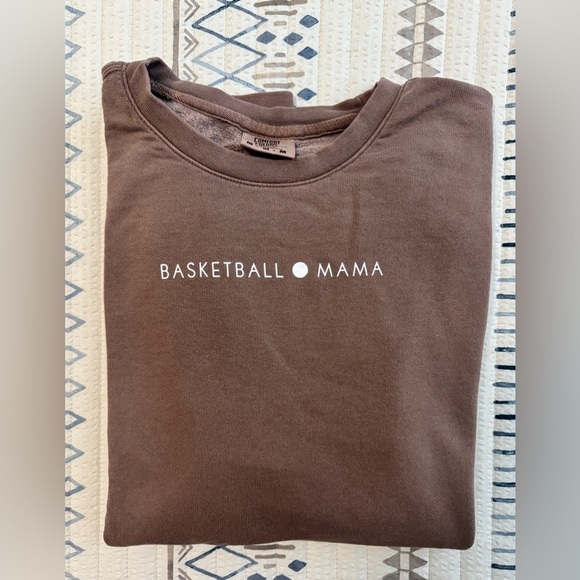 Comfort Colors Tops - Brand new 'Basketball Mama' Sweatshirt